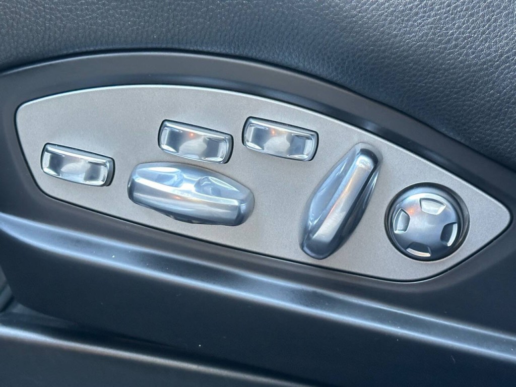 2010 Porsche Panamera Image 48