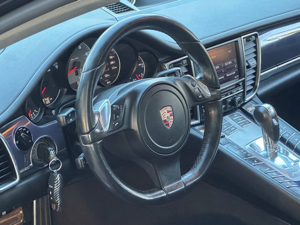 2010 Porsche Panamera Image 49