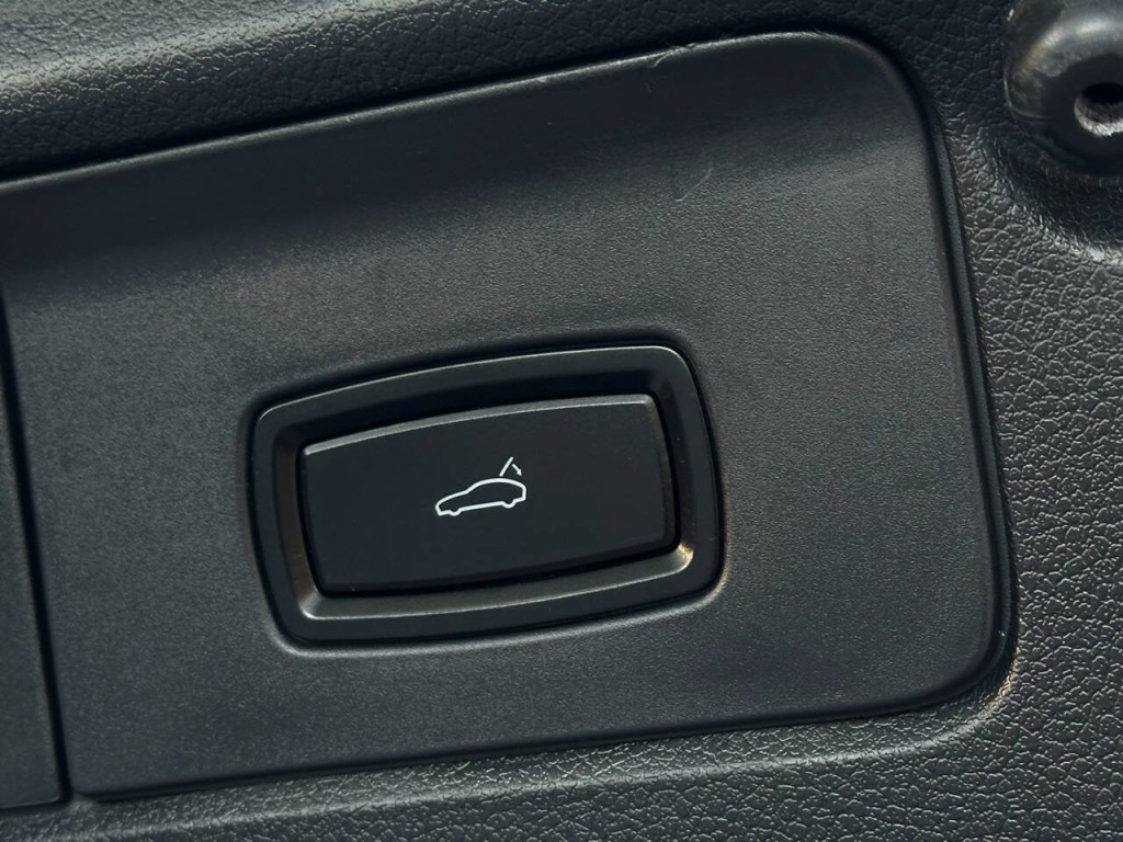 2010 Porsche Panamera Image 56