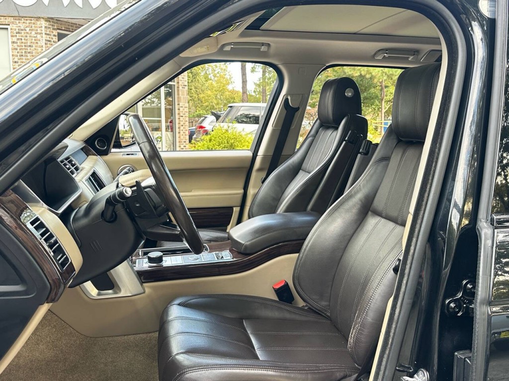 2014 Land Rover Range Rover Image 2