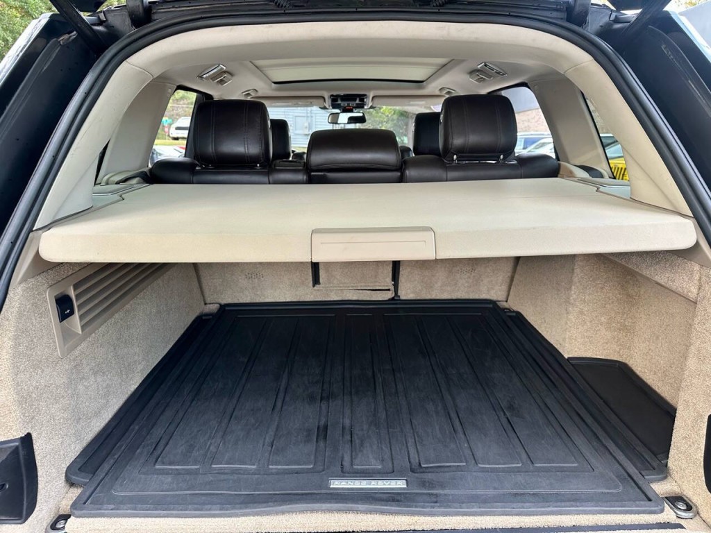 2014 Land Rover Range Rover Image 13