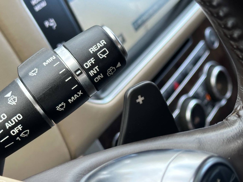 2014 Land Rover Range Rover Image 31