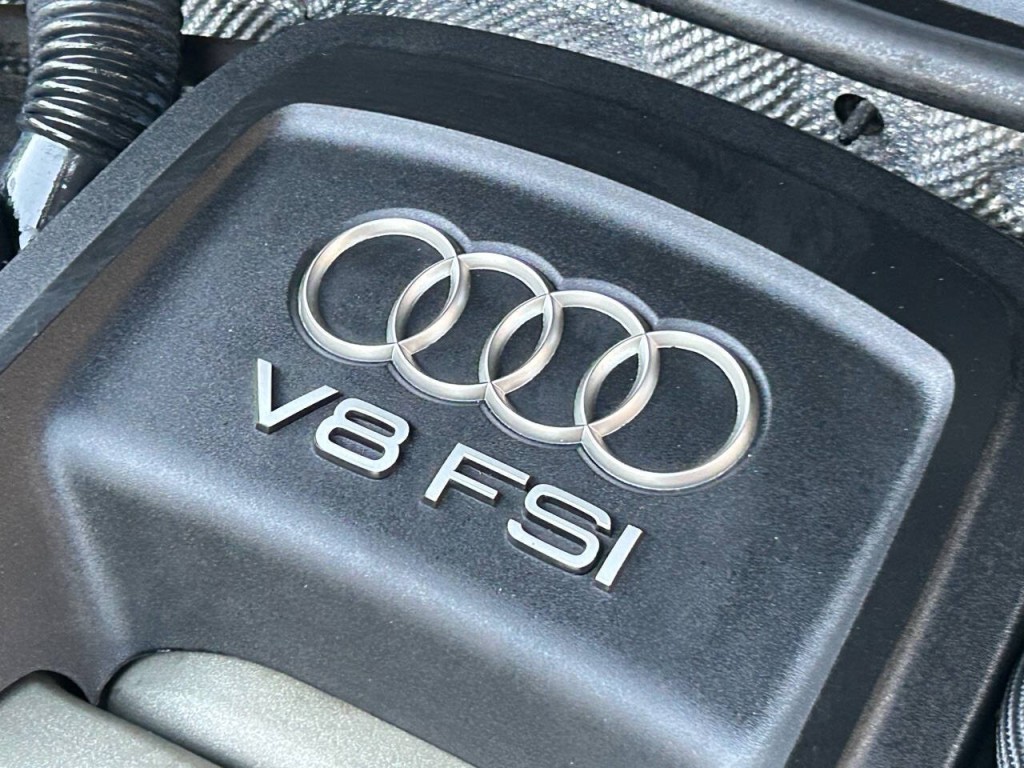 2011 Audi A8 Image 44