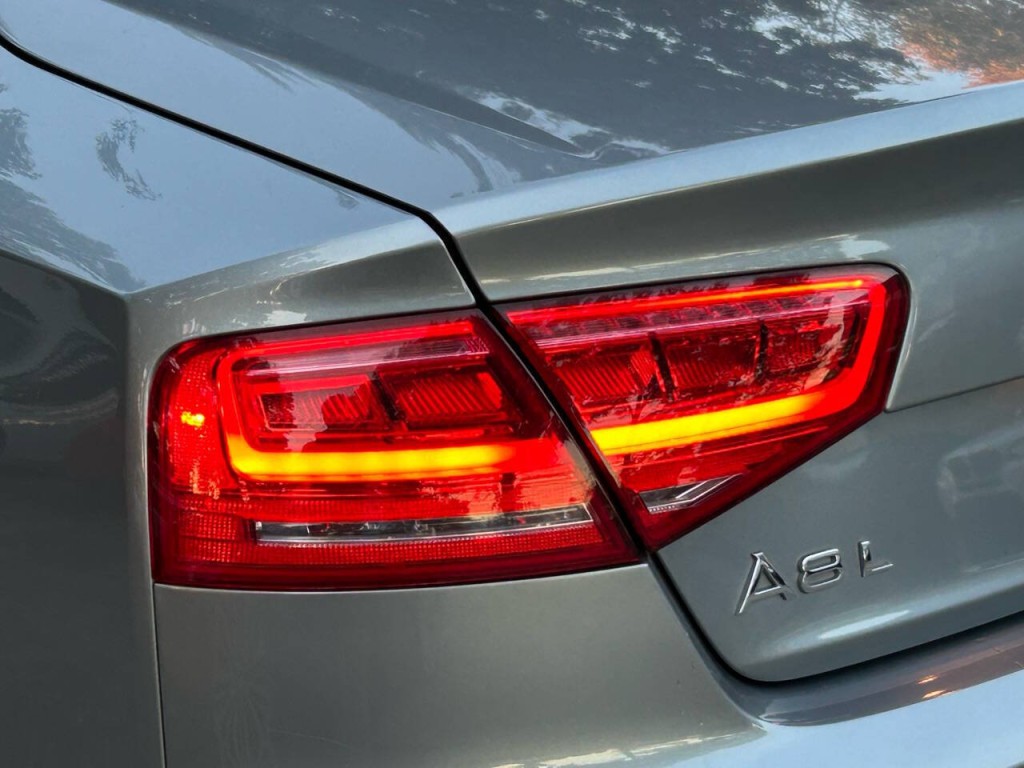 2011 Audi A8 Image 51