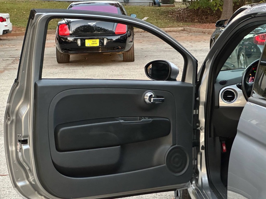 2015 FIAT 500 Image 15