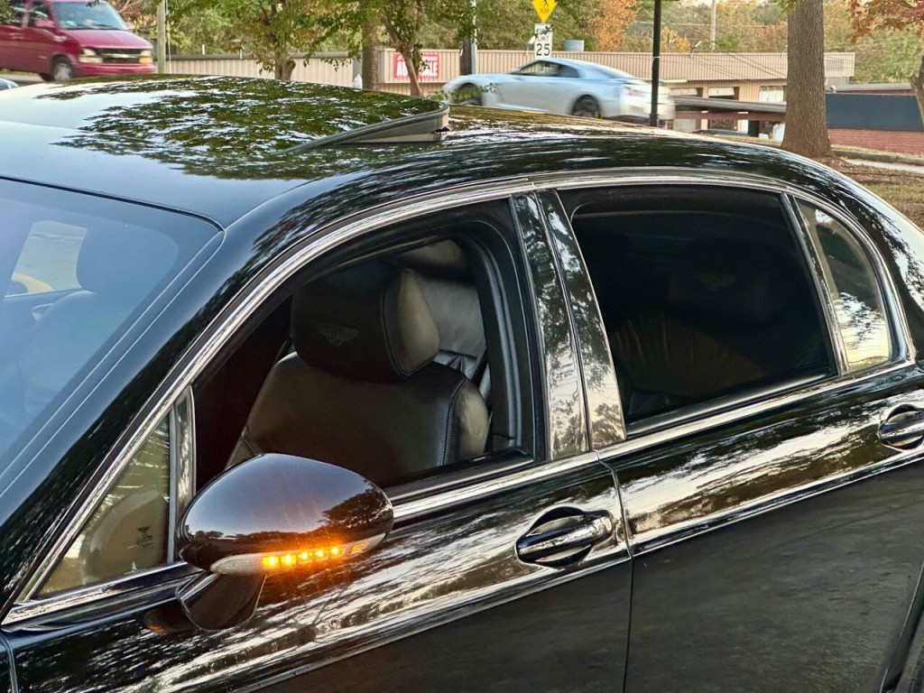 2008 Bentley Continental Image 18