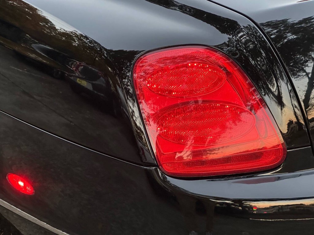 2008 Bentley Continental Image 20