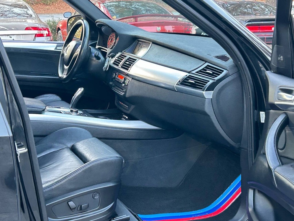 2012 BMW X5 Image 8