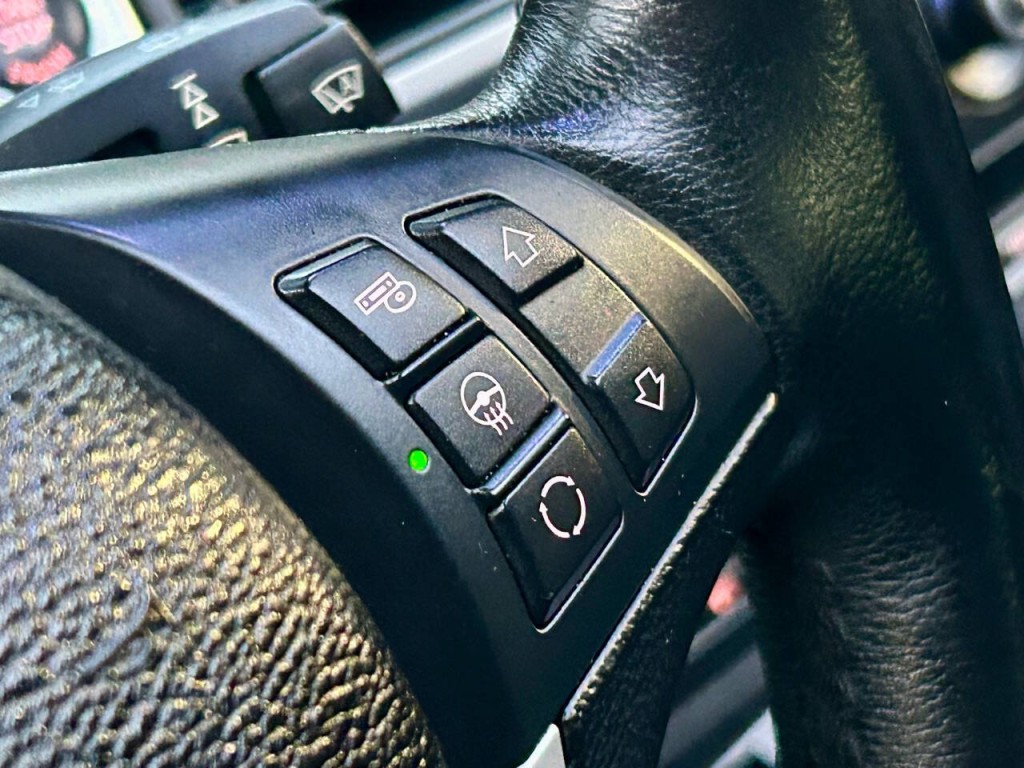 2012 BMW X5 Image 24