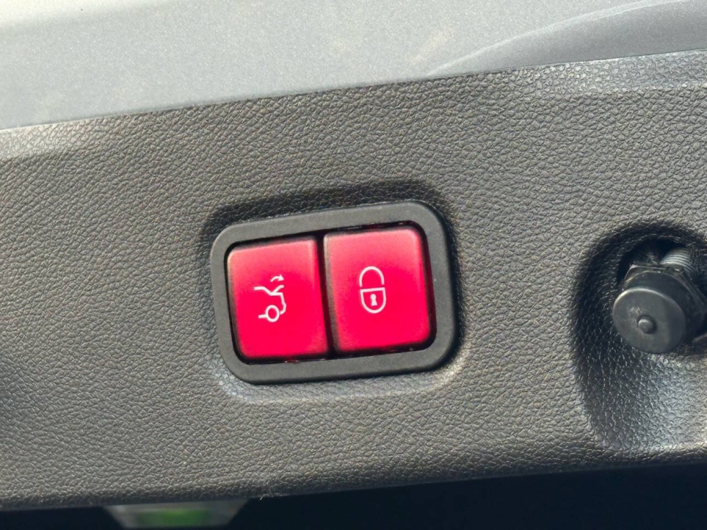 2014 Mercedes-Benz CLS-Class Image 29