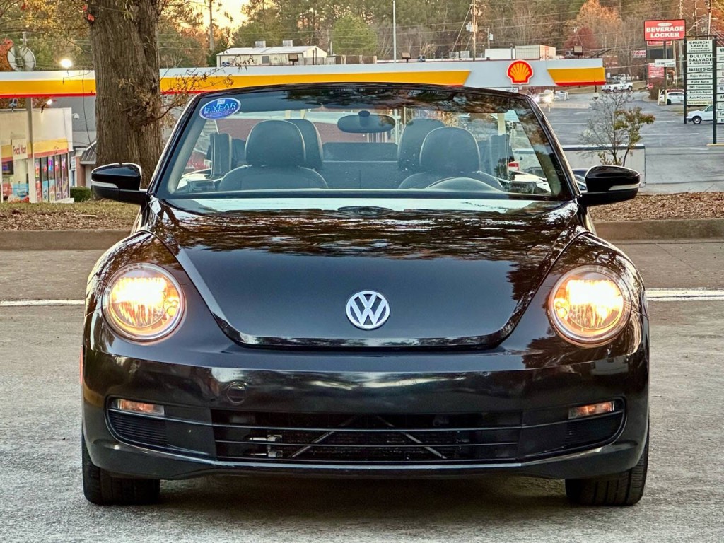 2013 Volkswagen Beetle Image 5