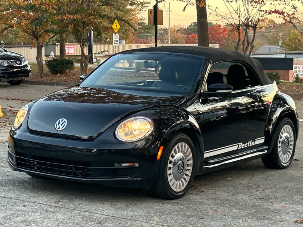 2013 Volkswagen Beetle Image 10