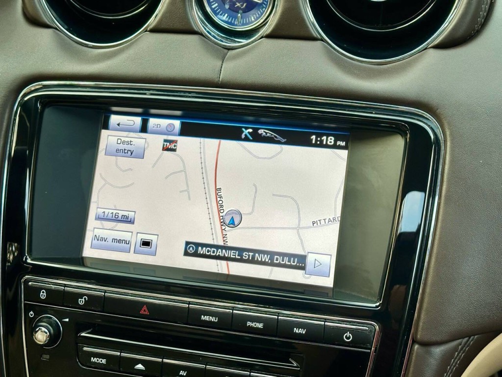 2012 Jaguar XJ Image 49