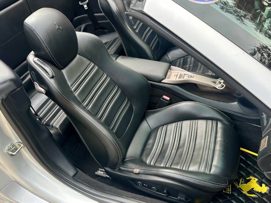 2012 Ferrari California Image 4