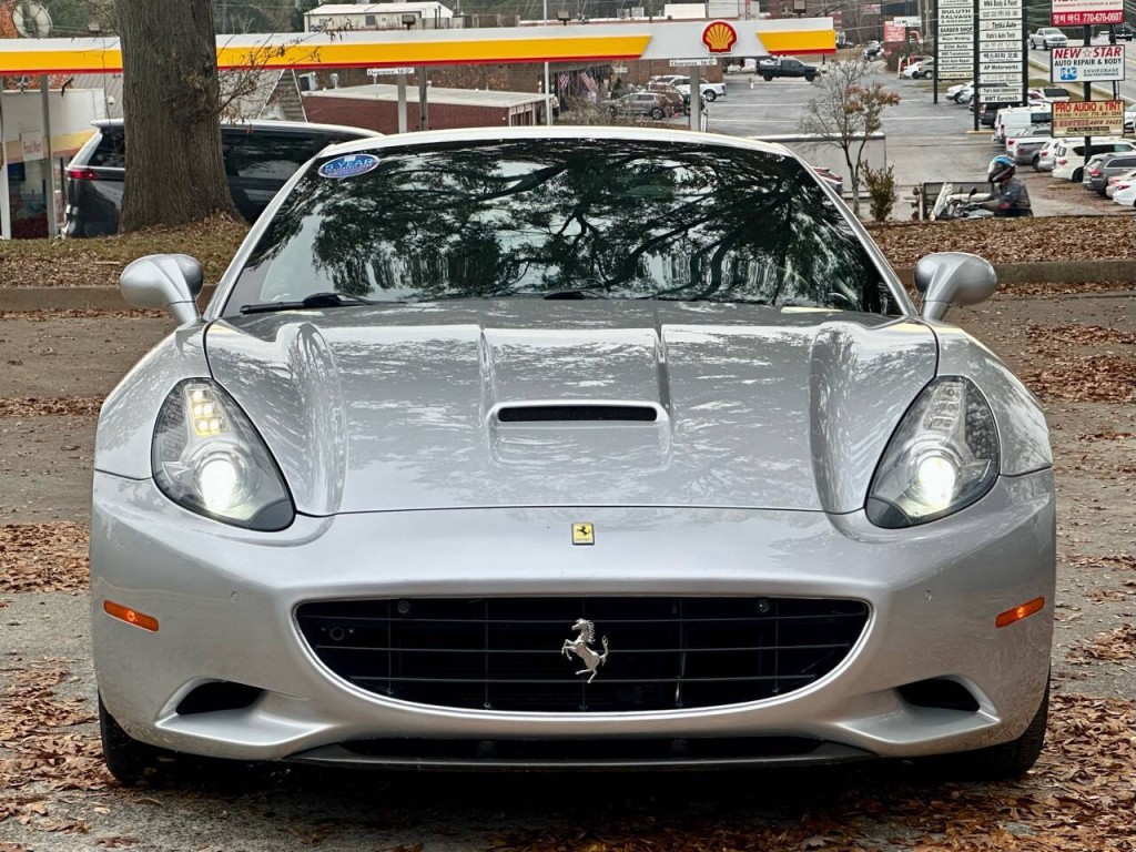 2012 Ferrari California Image 13