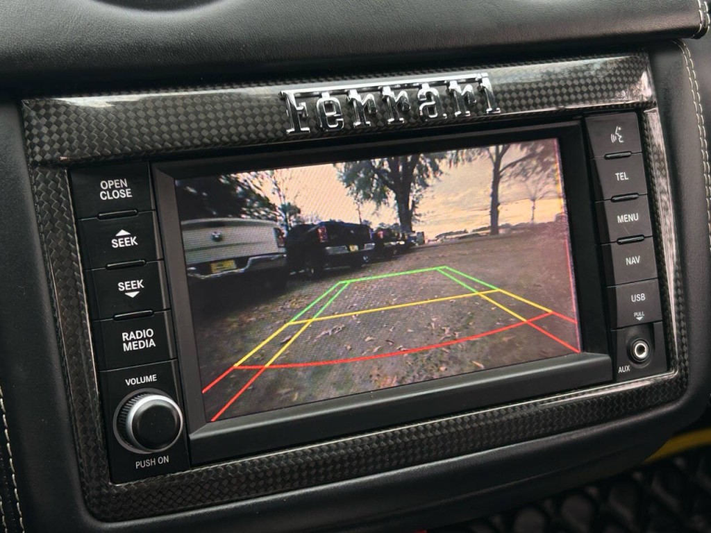 2012 Ferrari California Image 14