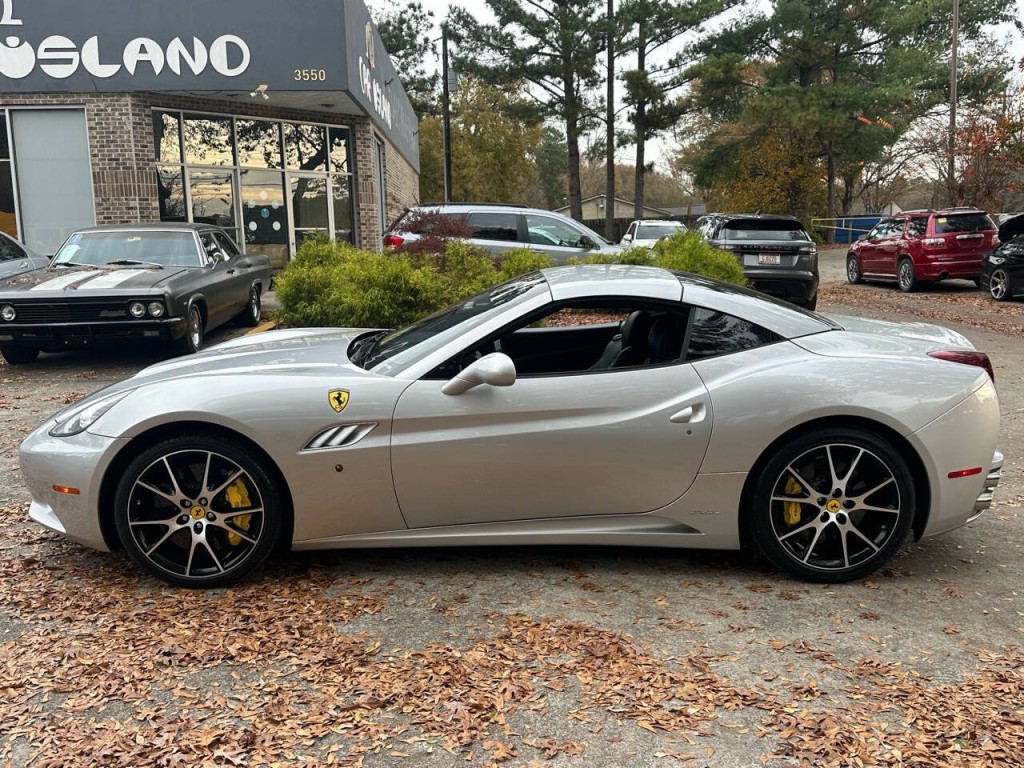 2012 Ferrari California Image 37