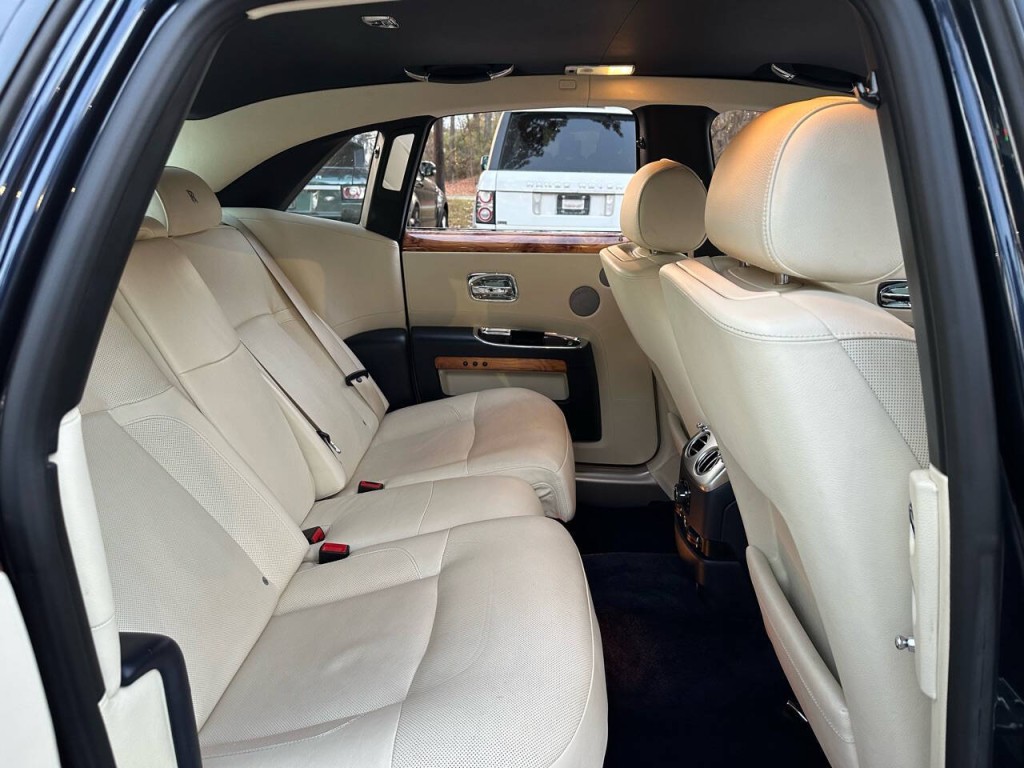 2011 Rolls-Royce Ghost Image 4