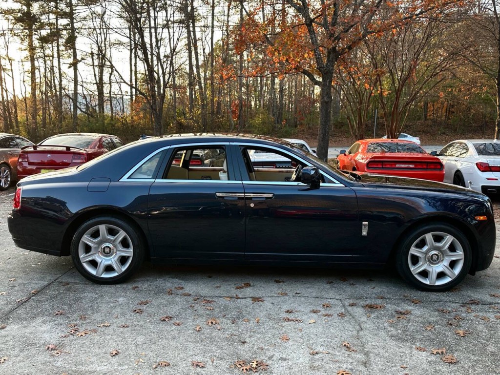 2011 Rolls-Royce Ghost Image 8