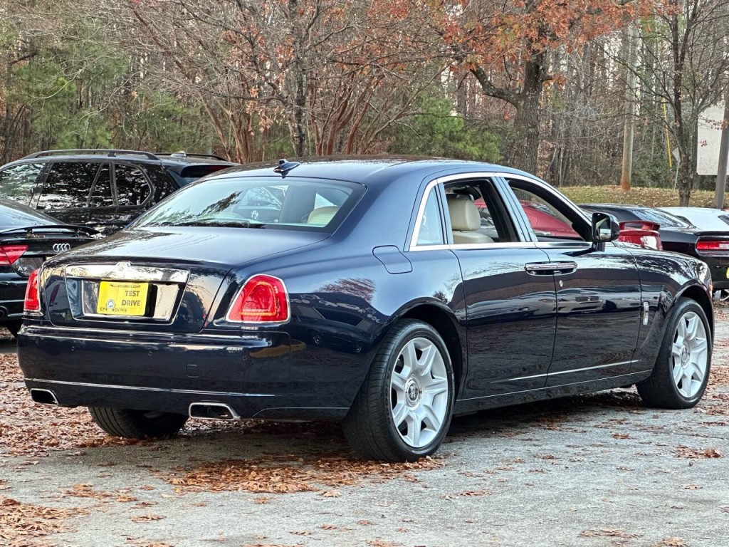 2011 Rolls-Royce Ghost Image 9