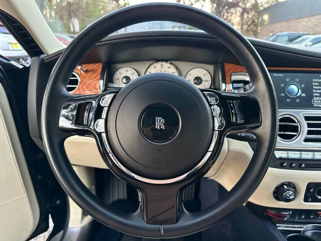 2011 Rolls-Royce Ghost Image 14