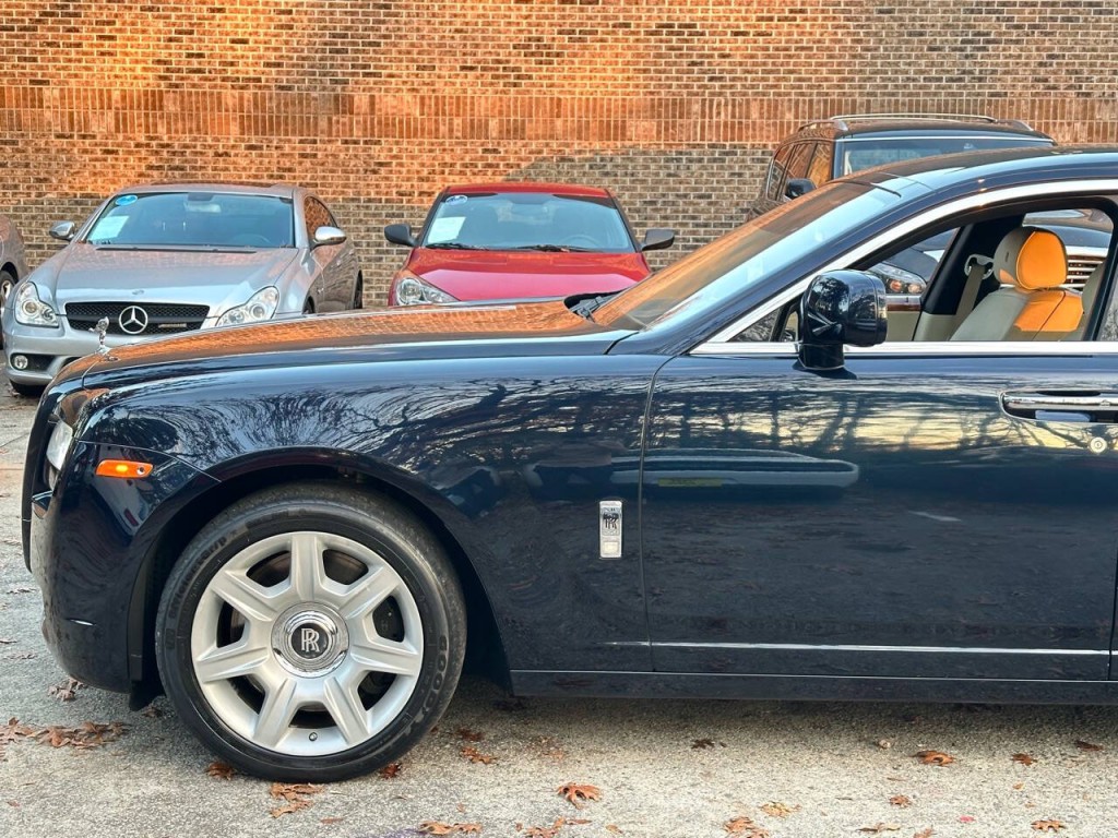 2011 Rolls-Royce Ghost Image 41