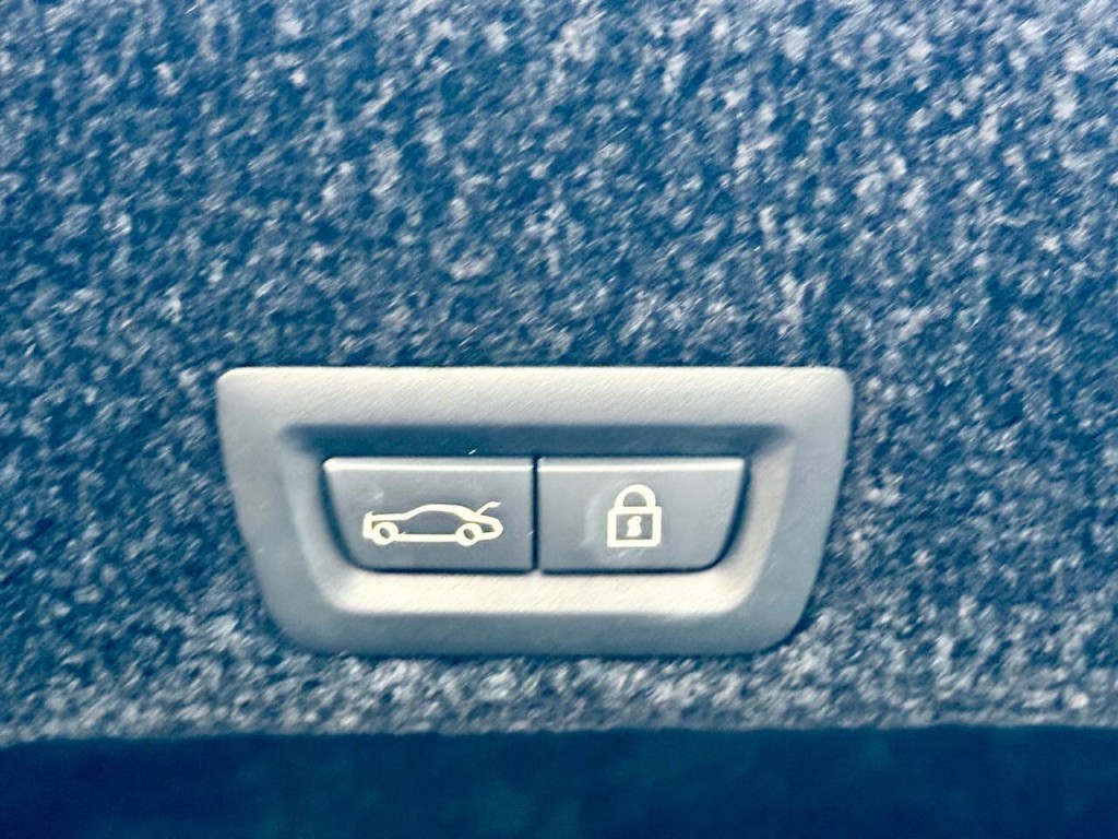 2011 Rolls-Royce Ghost Image 49