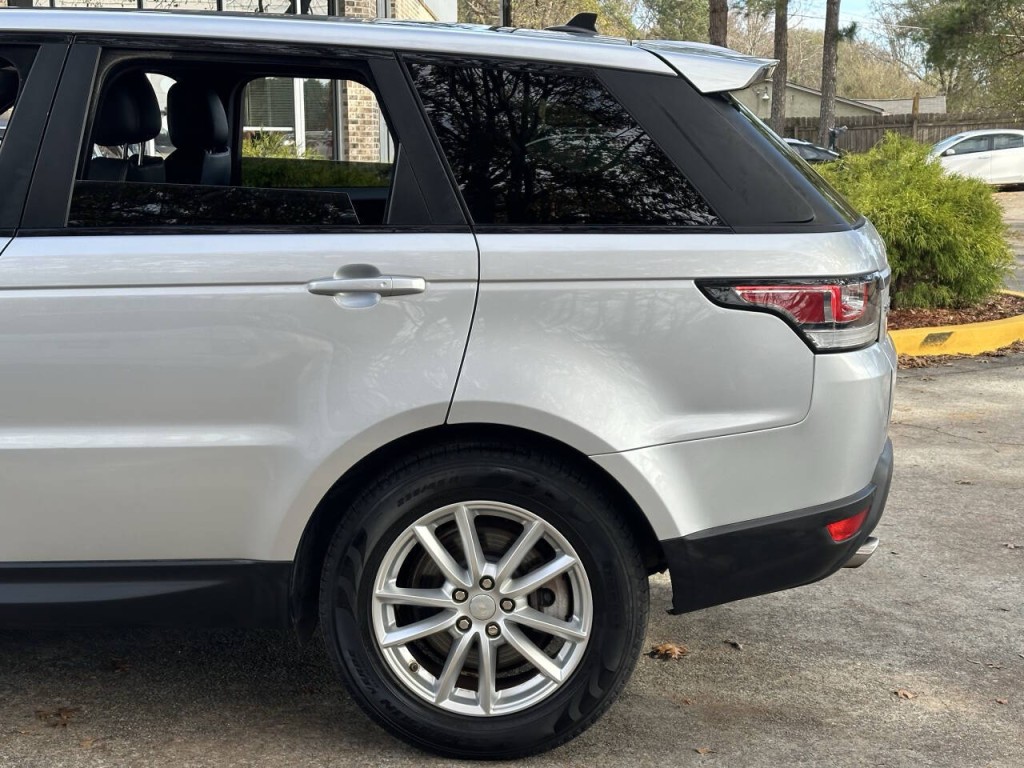 2016 Land Rover Range Rover Sport Image 9
