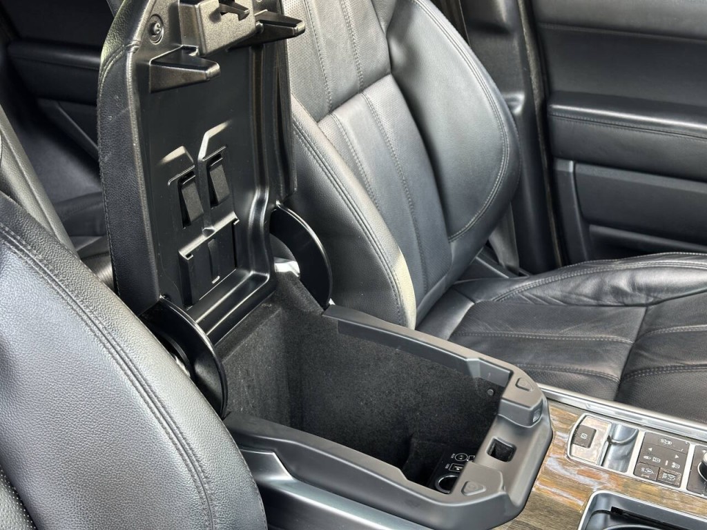 2016 Land Rover Range Rover Sport Image 16