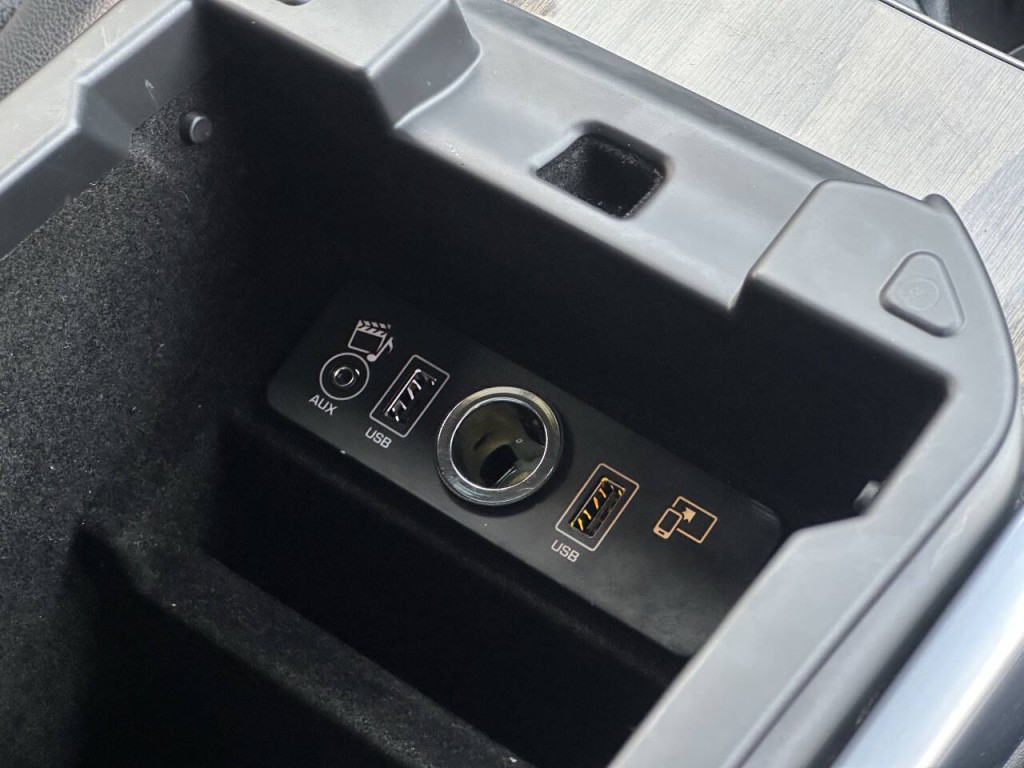 2016 Land Rover Range Rover Sport Image 31