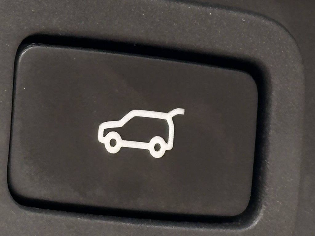 2016 Land Rover Range Rover Sport Image 36