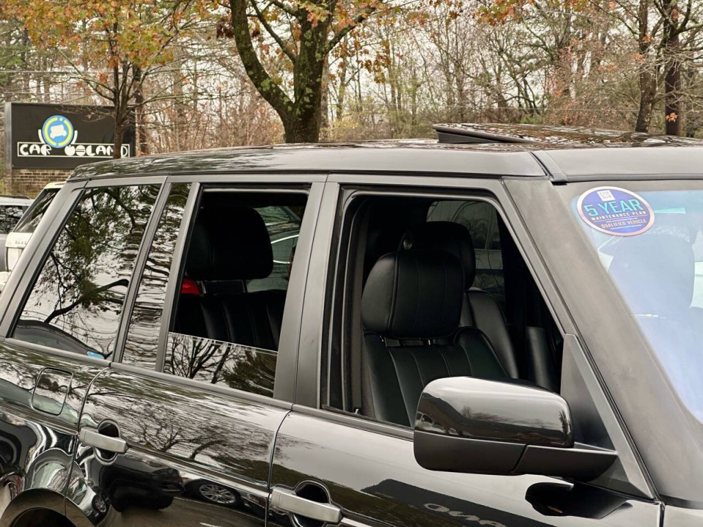 2011 Land Rover Range Rover Image 9