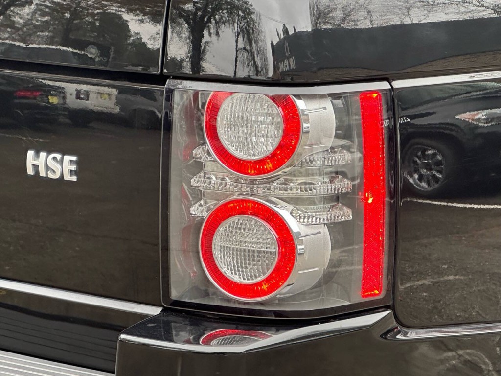 2011 Land Rover Range Rover Image 47