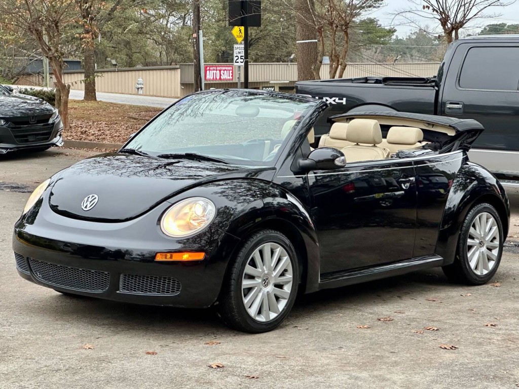 2008 Volkswagen Beetle Image 17