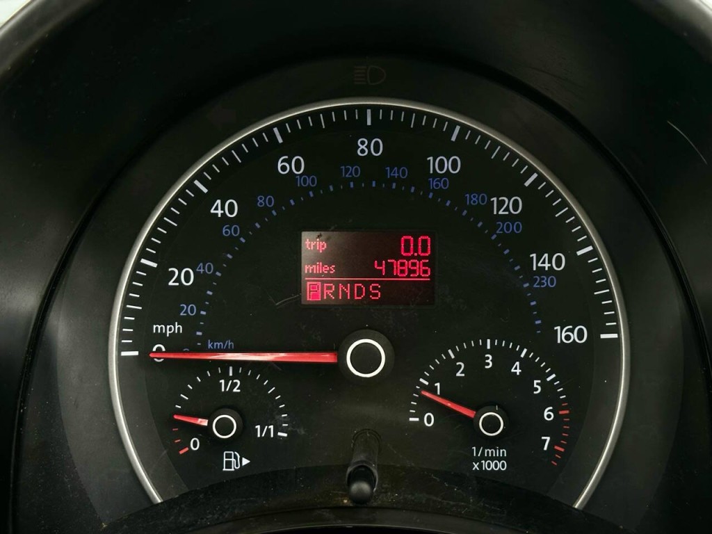 2008 Volkswagen Beetle Image 22