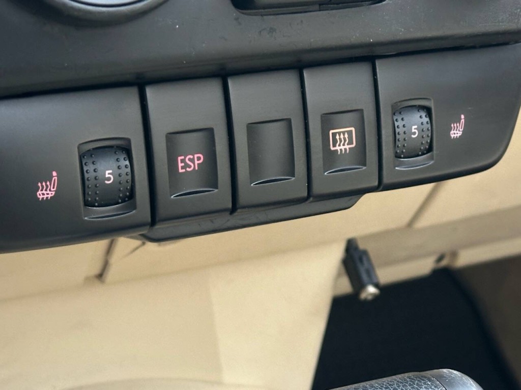 2008 Volkswagen Beetle Image 26