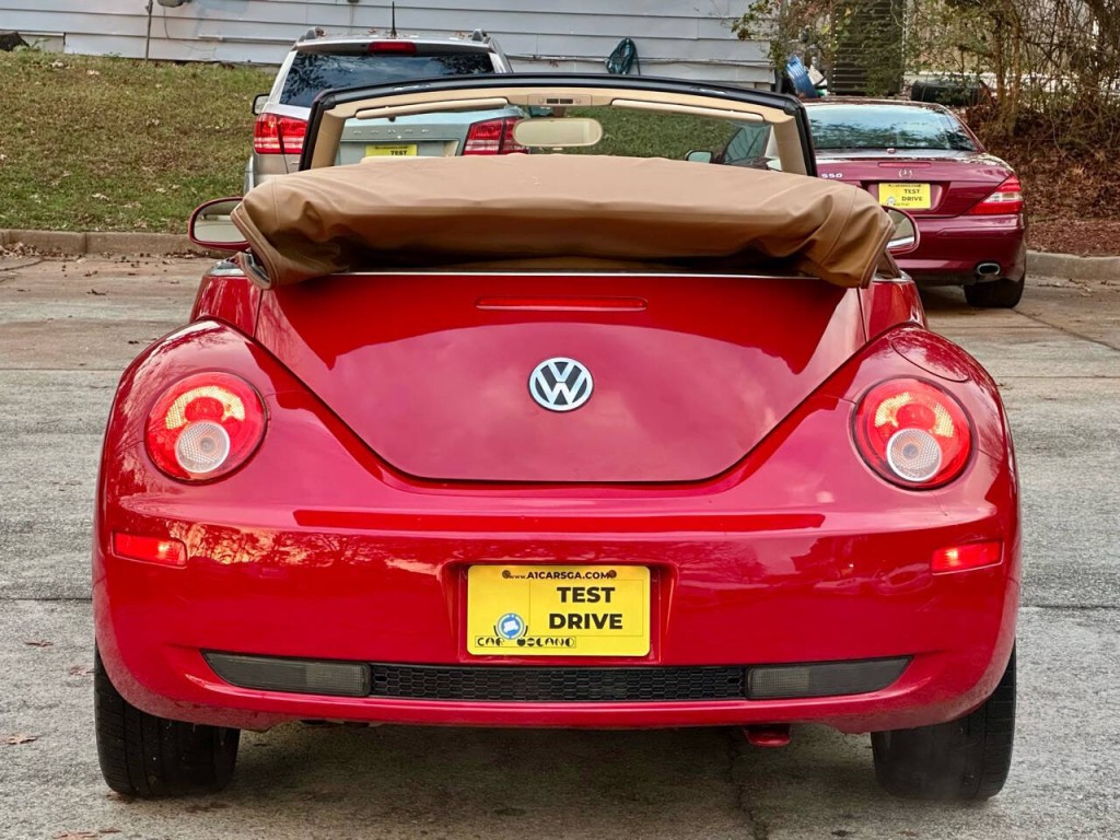 2009 Volkswagen Beetle Image 5