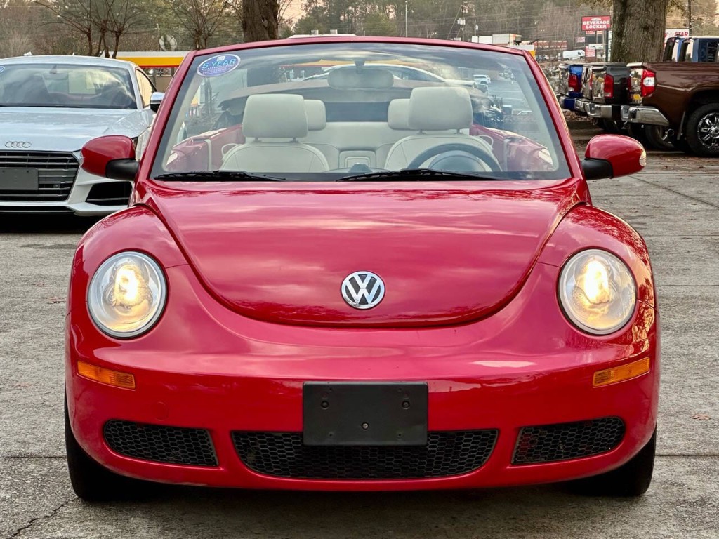 2009 Volkswagen Beetle Image 6