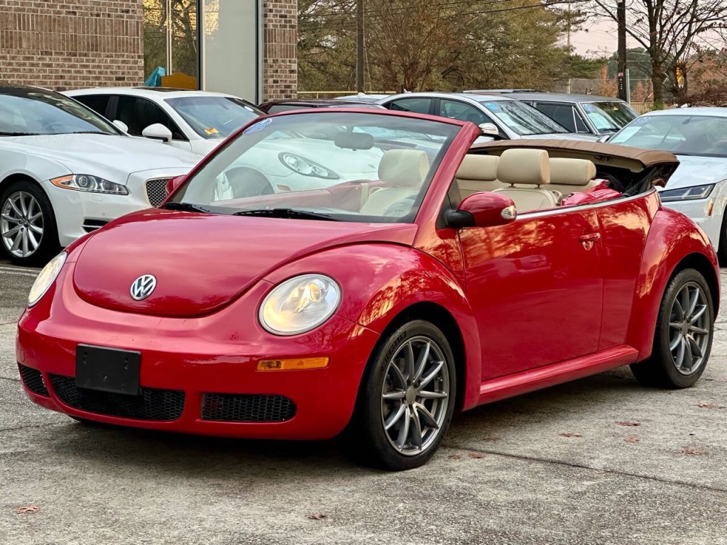 2009 Volkswagen Beetle Image 9