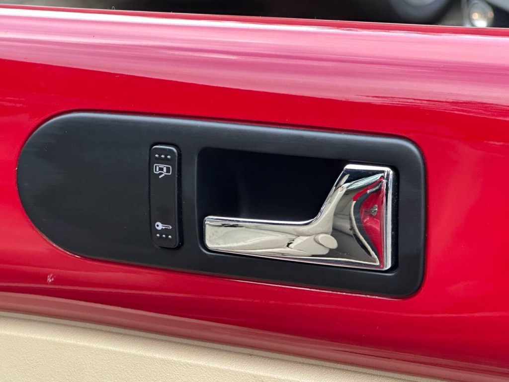 2009 Volkswagen Beetle Image 23