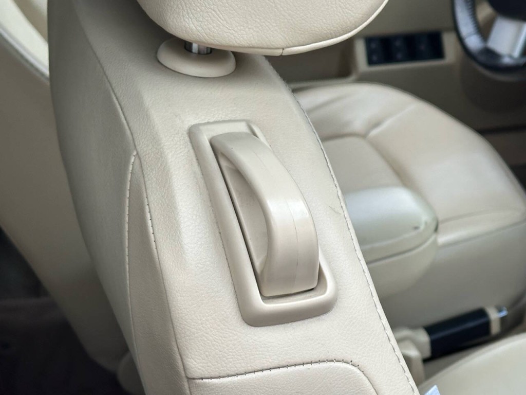 2009 Volkswagen Beetle Image 29