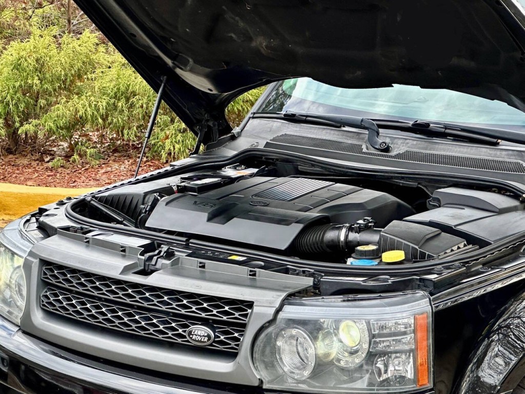 2011 Land Rover Range Rover Sport Image 12