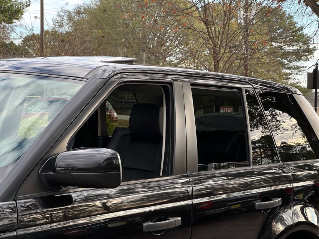 2011 Land Rover Range Rover Sport Image 30