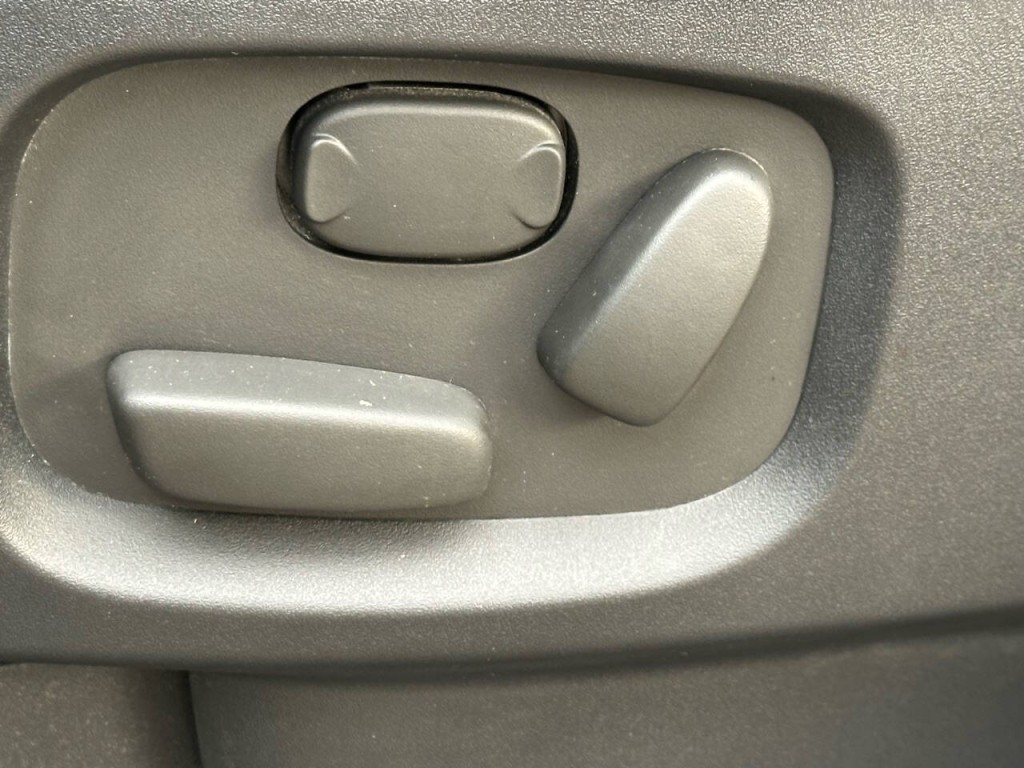 2011 Land Rover Range Rover Sport Image 32