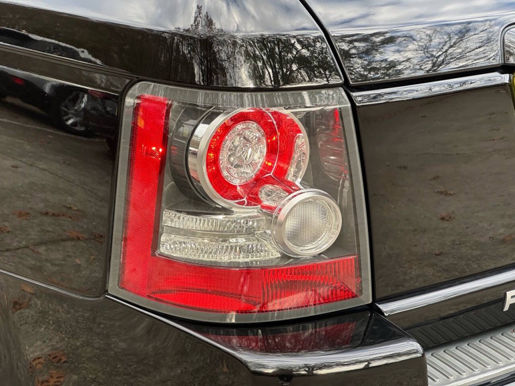 2011 Land Rover Range Rover Sport Image 38