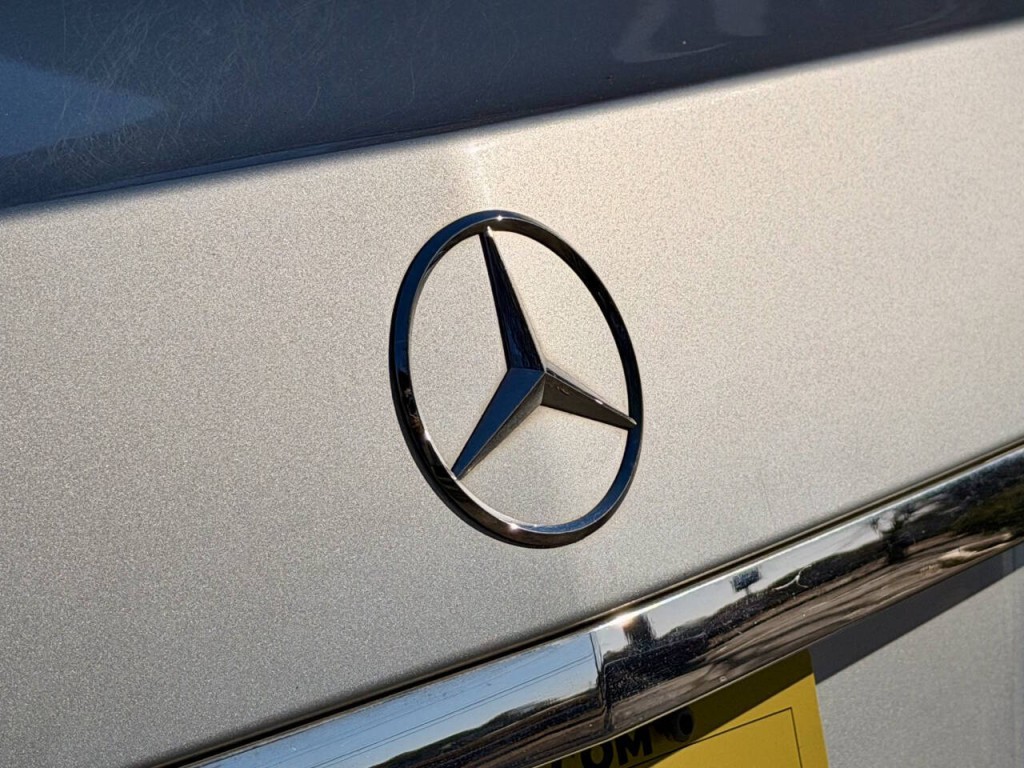 2014 Mercedes-Benz E-Class Image 16