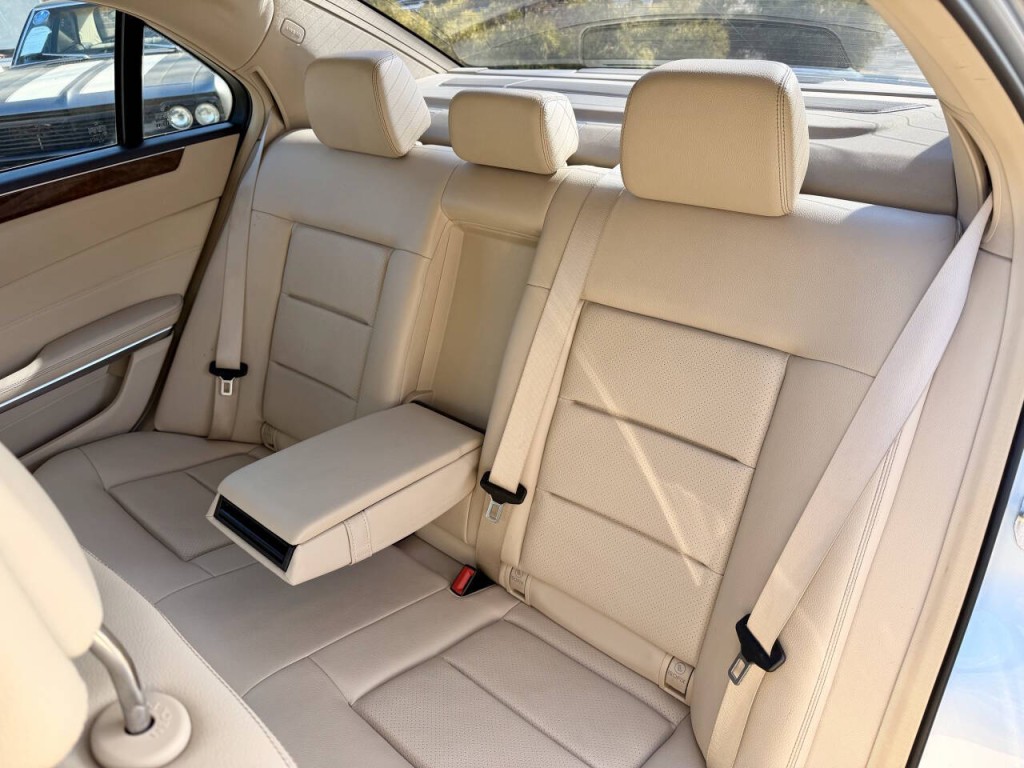 2014 Mercedes-Benz E-Class Image 32