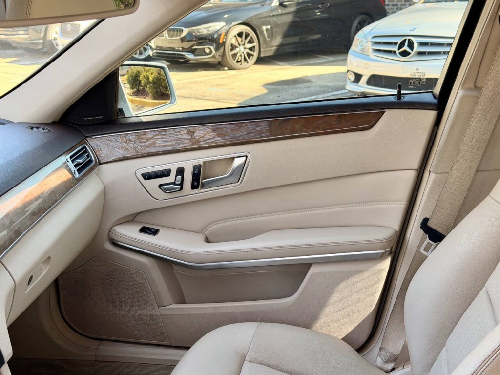 2014 Mercedes-Benz E-Class Image 34