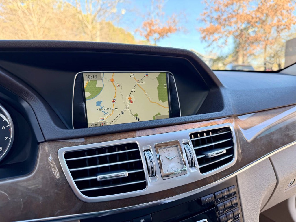 2014 Mercedes-Benz E-Class Image 35