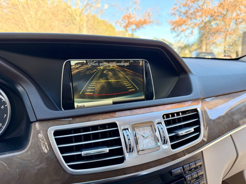 2014 Mercedes-Benz E-Class Image 36